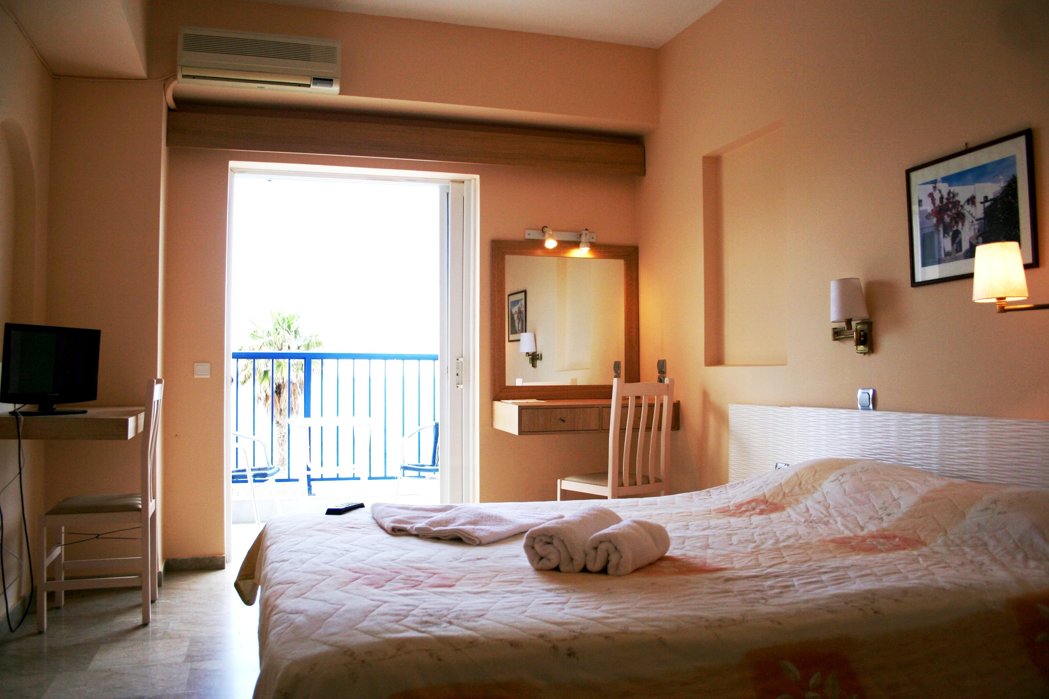 Hotel Golden Sun Finikounta Bagian luar foto