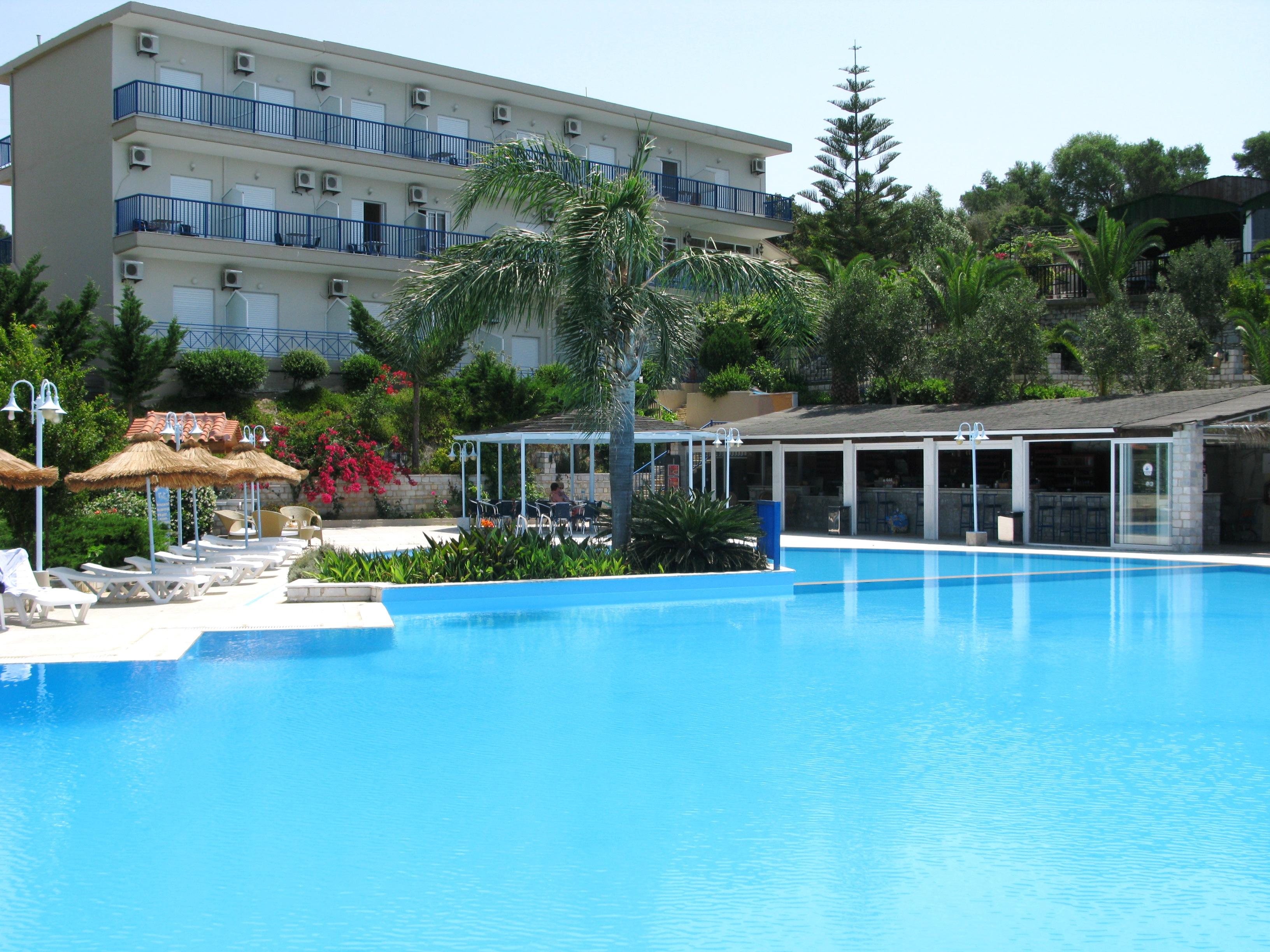 Hotel Golden Sun Finikounta Bagian luar foto