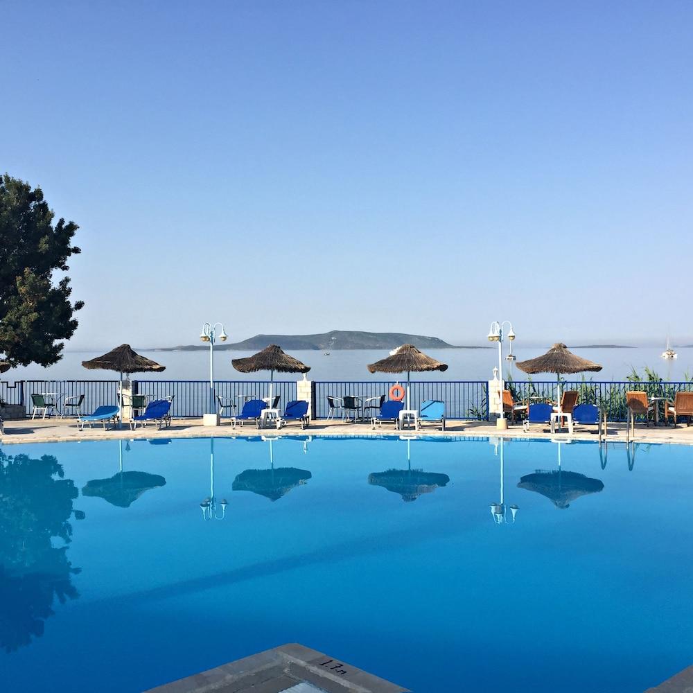 Hotel Golden Sun Finikounta Bagian luar foto