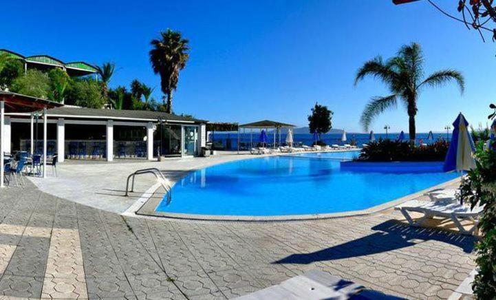 Hotel Golden Sun Finikounta Bagian luar foto