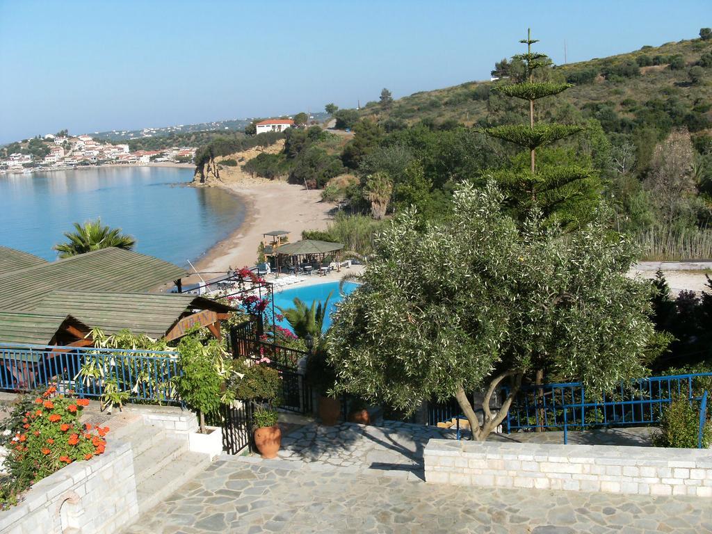 Hotel Golden Sun Finikounta Bagian luar foto