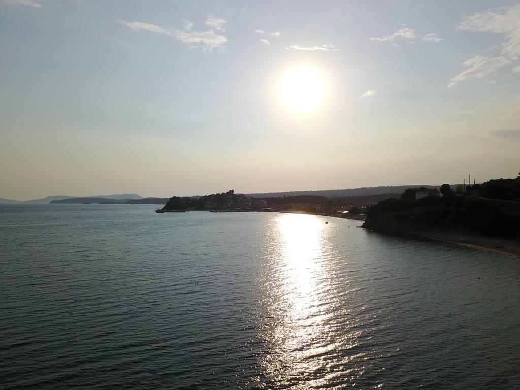 Hotel Golden Sun Finikounta Bagian luar foto